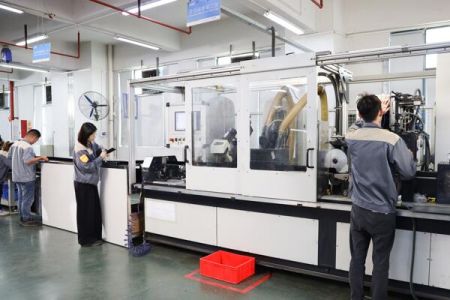 防火門密封條嚴(yán)選：傲群UL94-V0阻燃毛刷，安全無(wú)憂